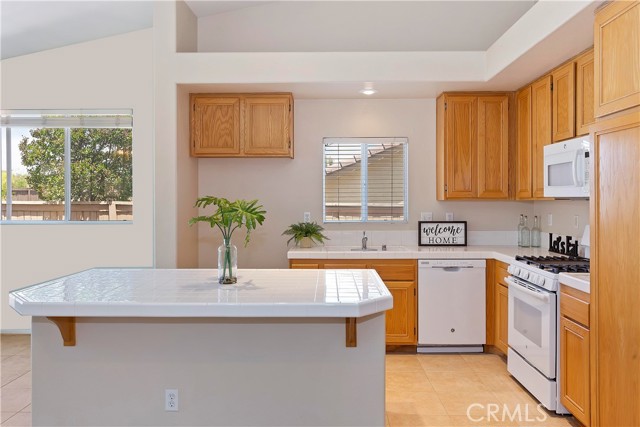 Detail Gallery Image 26 of 46 For 3946 Camelback Cir, Corona,  CA 92883 - 5 Beds | 2 Baths