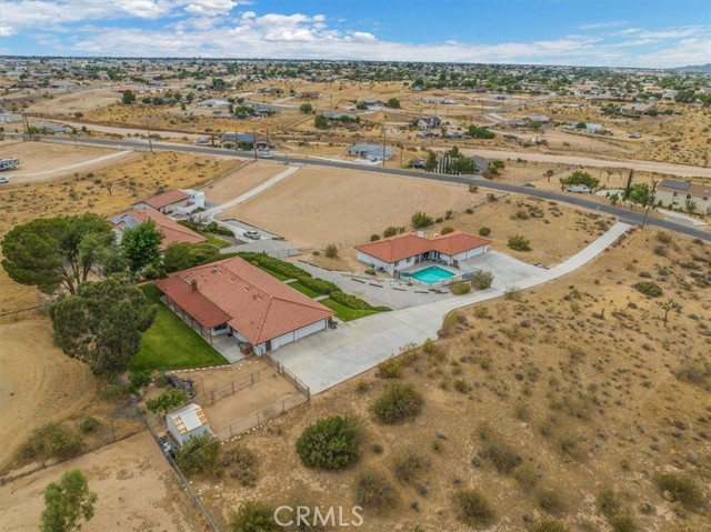 Detail Gallery Image 2 of 75 For 18333 Talisman St, Hesperia,  CA 92345 - 6 Beds | 4 Baths