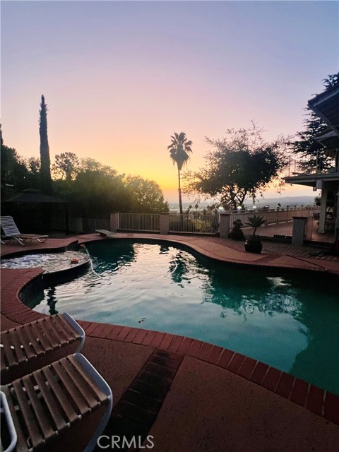 Detail Gallery Image 3 of 8 For 1833 Walnut Leaf Dr., Walnut,  CA 91789 - 4 Beds | 4 Baths