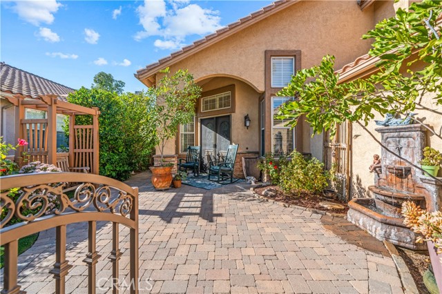 Detail Gallery Image 1 of 43 For 40595 Calle Galacia, Murrieta,  CA 92562 - 2 Beds | 2/1 Baths