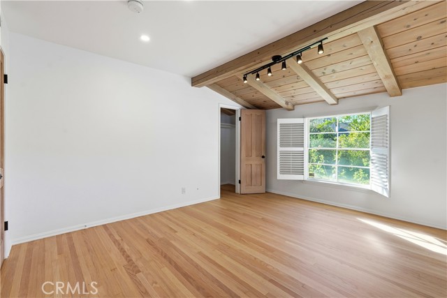 Detail Gallery Image 19 of 35 For 9207 Whitaker Ave, Northridge,  CA 91343 - 4 Beds | 2 Baths