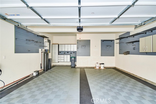 320 Magnet, Irvine CA: https://media.crmls.org/medias/7d3c7117-01b2-4029-87ab-e4203a824b65.jpg
