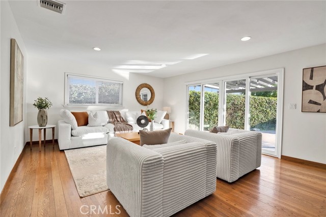 1811 Chantry Drive, Arcadia CA: https://media.crmls.org/medias/7d3c8fad-62ab-4783-b537-138a33bb9cfe.jpg