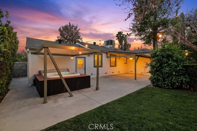 Detail Gallery Image 32 of 54 For 16937 Hartland, Lake Balboa,  CA 91406 - 2 Beds | 2 Baths