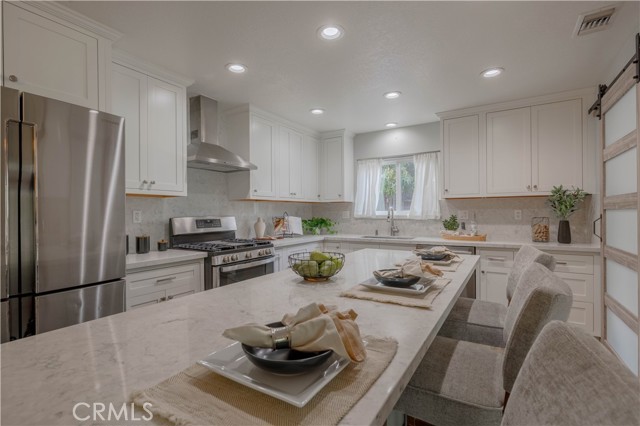 1901 Morgan Avenue, Claremont CA: https://media.crmls.org/medias/7d3e54d0-0dcc-4c13-b78b-84dbb70106b3.jpg