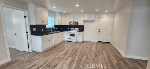 Detail Gallery Image 1 of 12 For 3767 Artesia Blvd., Torrance,  CA 90504 - 2 Beds | 2 Baths