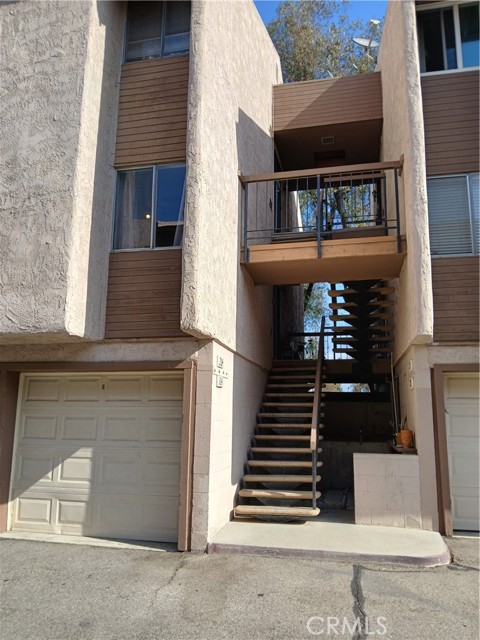 Detail Gallery Image 4 of 23 For 1525 Walnut Leaf Dr #104,  Walnut,  CA 91789 - 2 Beds | 2 Baths