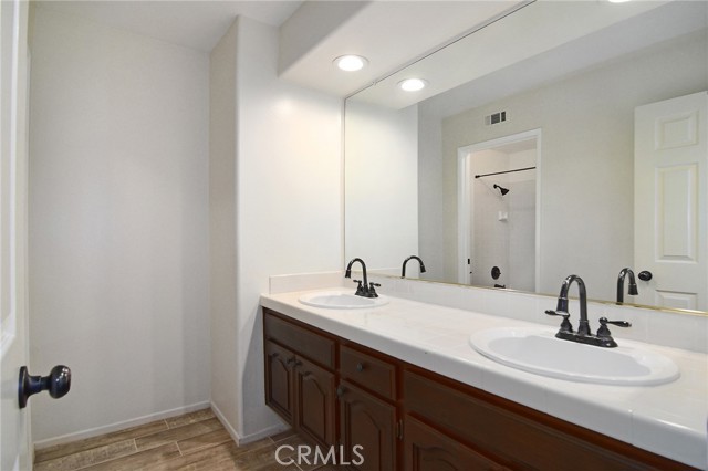 Detail Gallery Image 29 of 41 For 951 Firestone Cir, Simi Valley,  CA 93065 - 4 Beds | 3 Baths