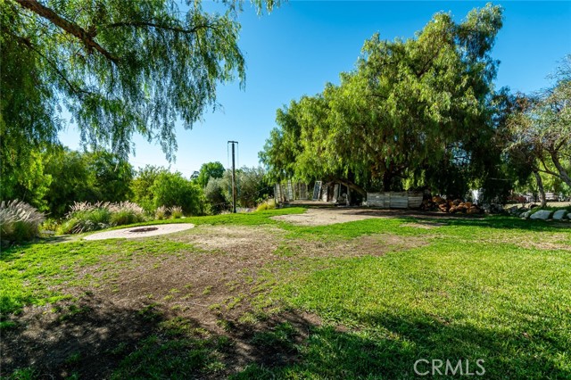 10161 Foothill Boulevard, Sylmar CA: https://media.crmls.org/medias/7d4022ae-67b4-4062-b8c0-92e3ba181c2e.jpg