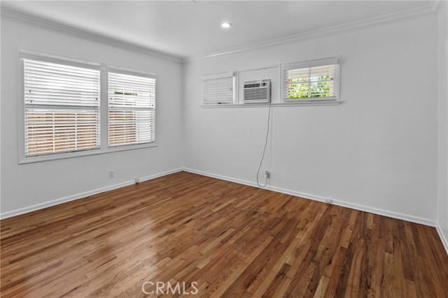 12753 Oxnard St, North Hollywood CA: https://media.crmls.org/medias/7d406025-0846-457e-a342-4932adc6a282.jpg