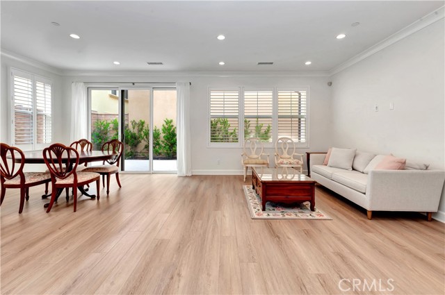 Detail Gallery Image 3 of 33 For 131 Stallion, Irvine,  CA 92602 - 4 Beds | 2/1 Baths