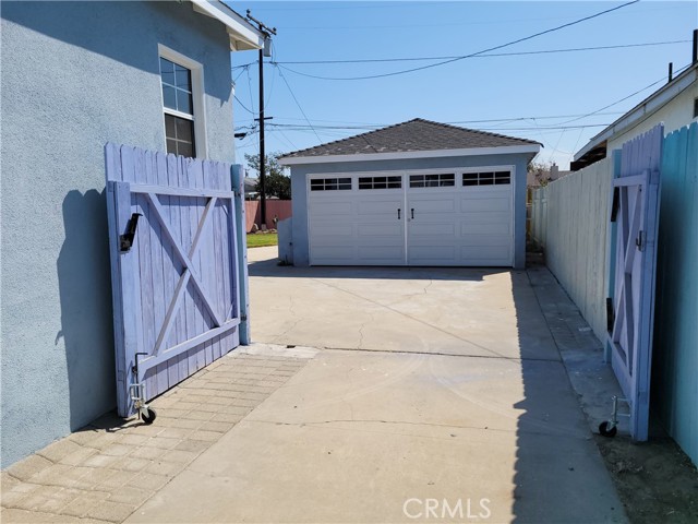 Image 2 for 7050 Lime Ave, Long Beach, CA 90805