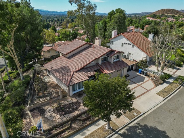 Detail Gallery Image 1 of 38 For 5474 Cochise St, Simi Valley,  CA 93063 - 4 Beds | 3 Baths