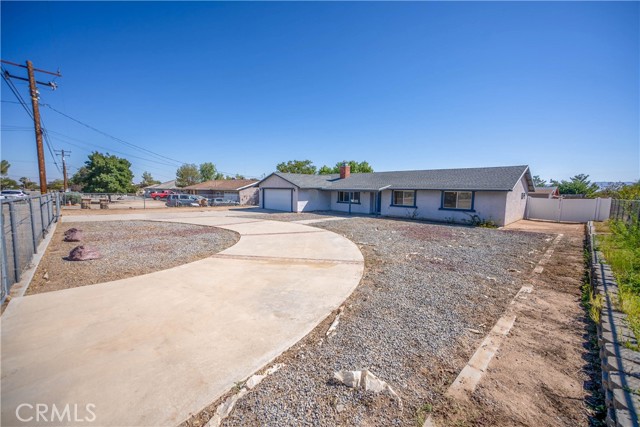 Detail Gallery Image 6 of 56 For 7795 Oakwood, Hesperia,  CA 92345 - 3 Beds | 2 Baths