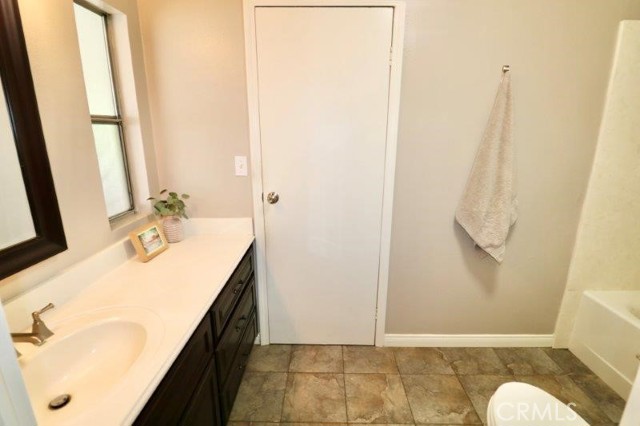 635 Shadow Lake Avenue, Brea CA: https://media.crmls.org/medias/7d41d77f-946c-4aaa-8da7-ddd90122be42.jpg