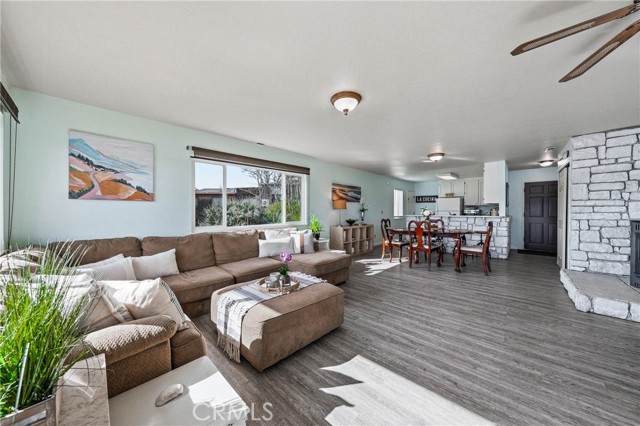 Detail Gallery Image 10 of 49 For 4045 Mesa, Clearlake,  CA 95422 - 3 Beds | 1/1 Baths