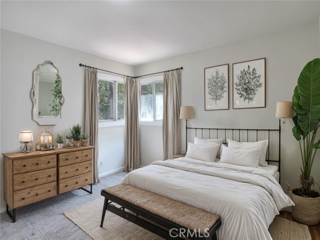 Detail Gallery Image 10 of 14 For 32159 Cove Cir, Running Springs,  CA 92382 - 2 Beds | 1 Baths