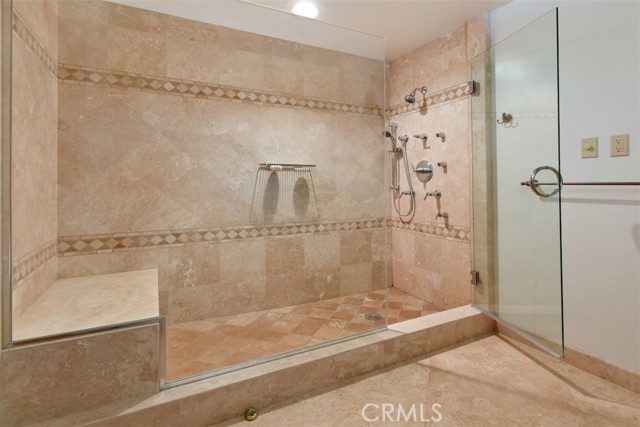 Image 26 of 47 For 16641 Adlon  