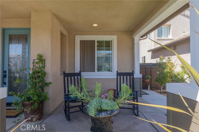 Detail Gallery Image 4 of 42 For 23649 Sycamore Creek Ave, Murrieta,  CA 92562 - 5 Beds | 3/1 Baths