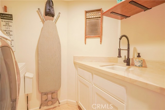 Detail Gallery Image 14 of 32 For 12206 San Ysidro St., Victorville,  CA 92392 - 4 Beds | 3 Baths