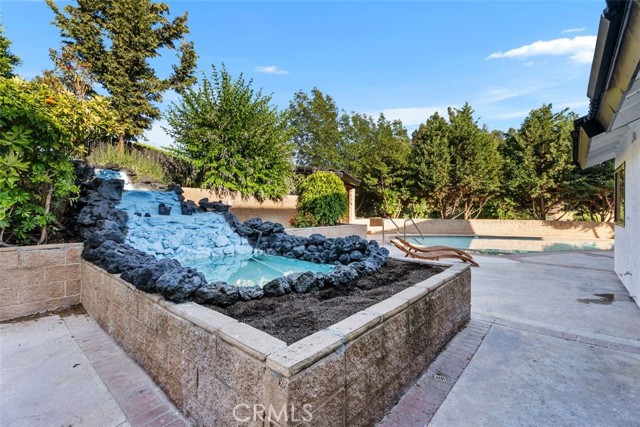 6032 Sun Knoll Circle, Yorba Linda CA: https://media.crmls.org/medias/7d4407df-4d81-47ed-8ba2-8f59ff631225.jpg