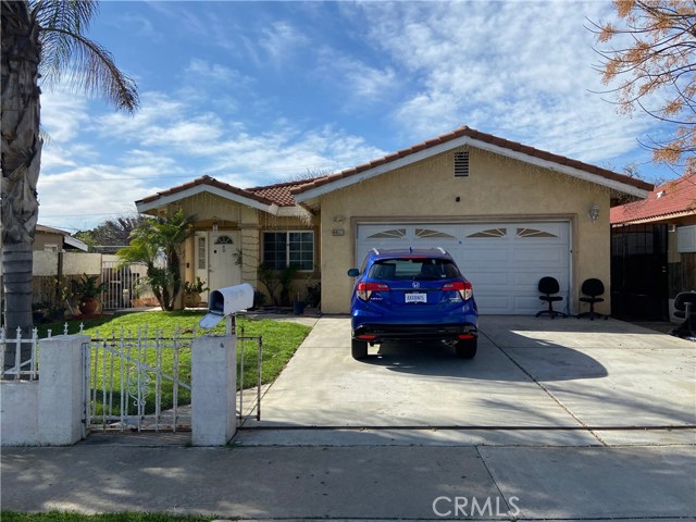 8822 Chantry Ave, Fontana, CA 92335