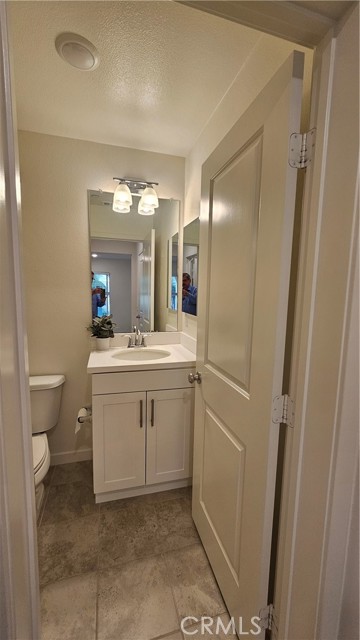 Detail Gallery Image 12 of 40 For 22222 Poppy Ct, Torrance,  CA 90502 - 4 Beds | 4 Baths