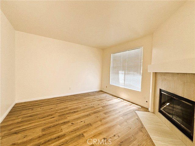 Detail Gallery Image 3 of 12 For 3100 Puesta Del Sol Ct #103,  Corona,  CA 92882 - 3 Beds | 2/1 Baths