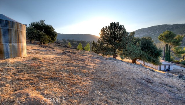 Detail Gallery Image 16 of 75 For 12145 Twin Springs Rd, Descanso,  CA 91916 - 4 Beds | 2 Baths