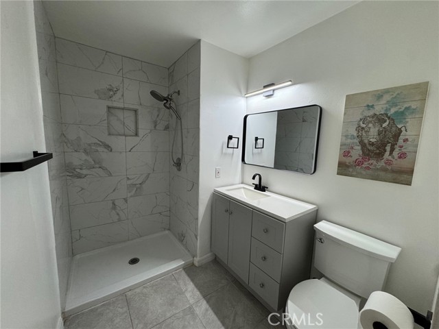 Detail Gallery Image 17 of 28 For 820 W 232nd, Torrance,  CA 90502 - 2 Beds | 2 Baths