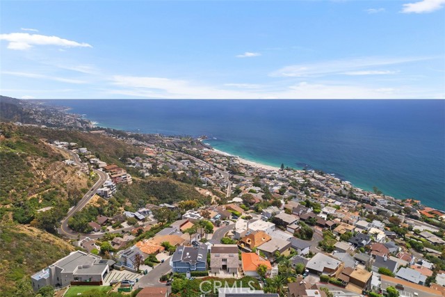 Detail Gallery Image 40 of 41 For 2526 Encina Way, Laguna Beach,  CA 92651 - 3 Beds | 3/1 Baths