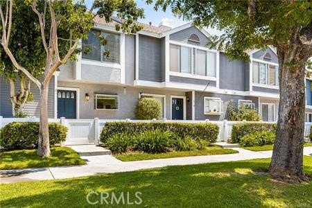 61 Dogwood Lane, Aliso Viejo CA: https://media.crmls.org/medias/7d4689d2-92ad-4954-aea7-7398cc49c305.jpg