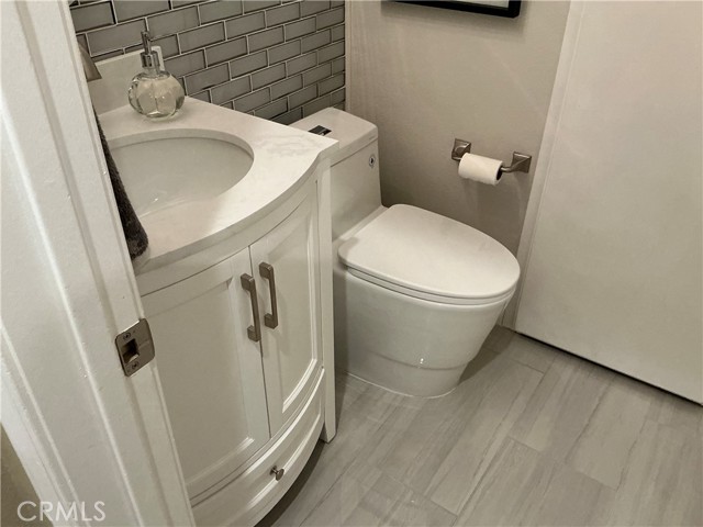 Detail Gallery Image 18 of 44 For 508 Bannister Way #B,  Simi Valley,  CA 93065 - 3 Beds | 2/1 Baths