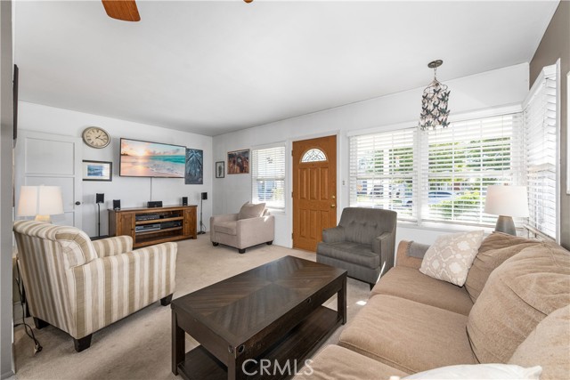 Detail Gallery Image 9 of 45 For 5815 E Oxholm, Long Beach,  CA 90808 - 3 Beds | 2 Baths