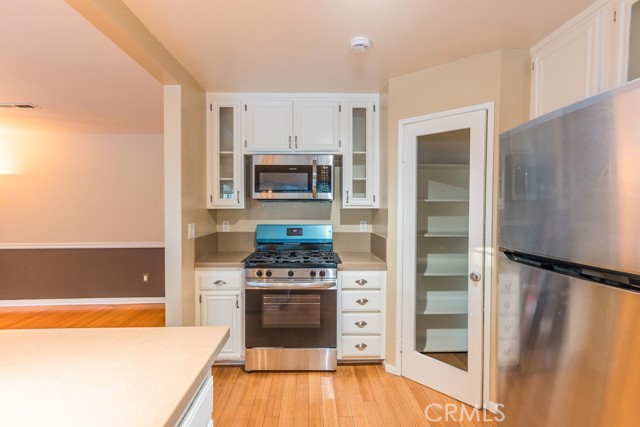 Detail Gallery Image 19 of 66 For 23132 Posada, Valencia,  CA 91354 - 5 Beds | 3 Baths