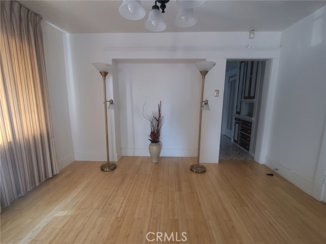 637 E 76th Place, Los Angeles, California 90001, 2 Bedrooms Bedrooms, ,1 BathroomBathrooms,Residential,For Sale,637 E 76th Place,CRPW24034765