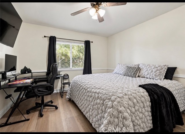 10640 Sylvia Ave photo 17