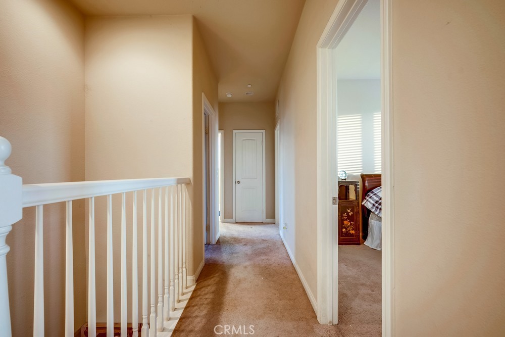 https://media.crmls.org/medias/7d4853c2-3bdf-4eba-bed8-48a87625c272.jpg?preset=X-Large
