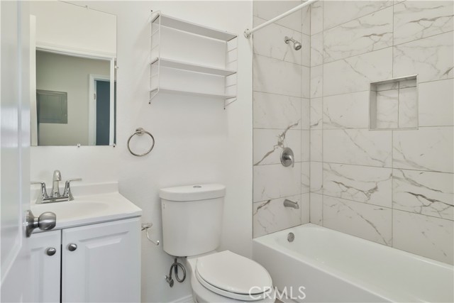 Detail Gallery Image 18 of 29 For 1502 W 80th St, Los Angeles,  CA 90047 - 3 Beds | 2 Baths