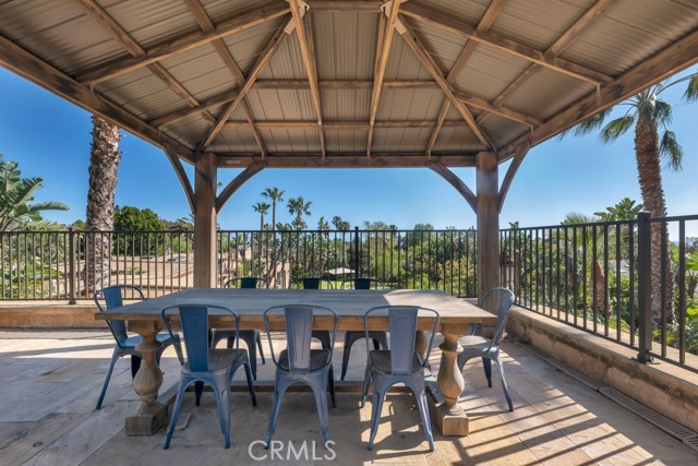 Detail Gallery Image 57 of 68 For 27409 Pacific Coast Hwy, Malibu,  CA 90265 - 4 Beds | 4 Baths