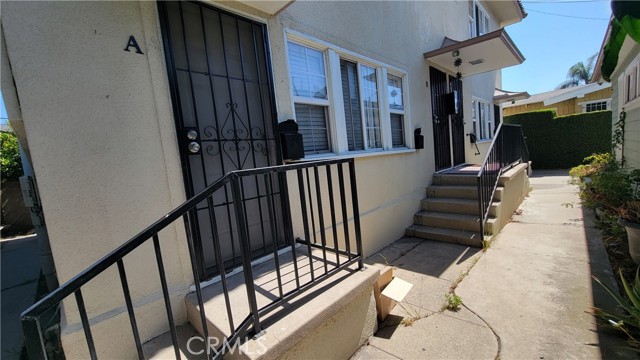 2415 E 7th Street, Long Beach CA: https://media.crmls.org/medias/7d499172-d33a-4d85-80ba-d92787ac7435.jpg