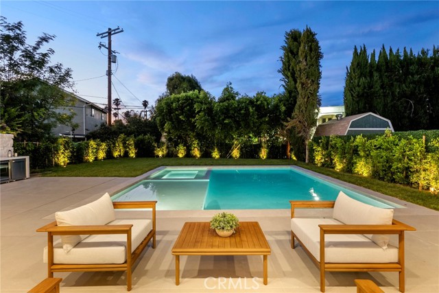 17827 Miranda Street, Encino CA: https://media.crmls.org/medias/7d49ad84-e2cf-4320-ba7a-524f2788bcb0.jpg