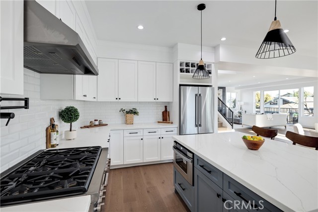 2010 Plant, Redondo Beach, California 90278, 4 Bedrooms Bedrooms, ,4 BathroomsBathrooms,Residential,Sold,Plant,SB23064489