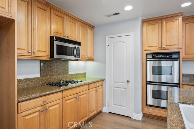 Detail Gallery Image 10 of 36 For 4134 Pacific Coast #137,  Torrance,  CA 90505 - 5 Beds | 4 Baths