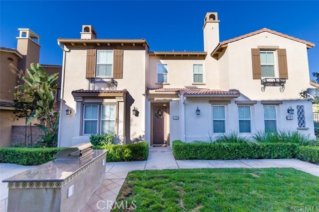 Detail Gallery Image 1 of 27 For 14975 S Highland Ave #17,  Fontana,  CA 92336 - 3 Beds | 2/1 Baths