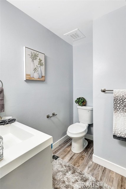 2nd Bathroom