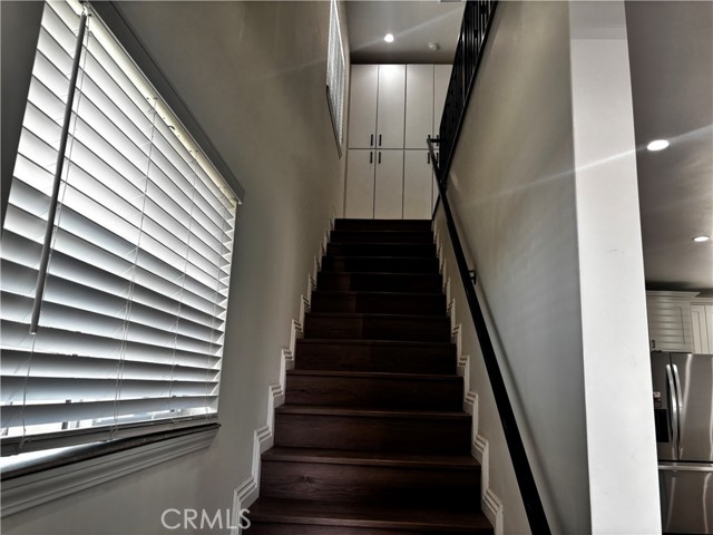 Detail Gallery Image 23 of 23 For 8644 N Corbin Ave #N,  Northridge,  CA 91324 - 3 Beds | 3 Baths