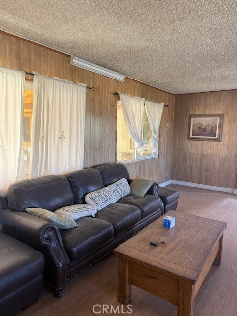 Detail Gallery Image 7 of 23 For 11507 Savage, Apple Valley,  CA 92308 - 2 Beds | 2 Baths