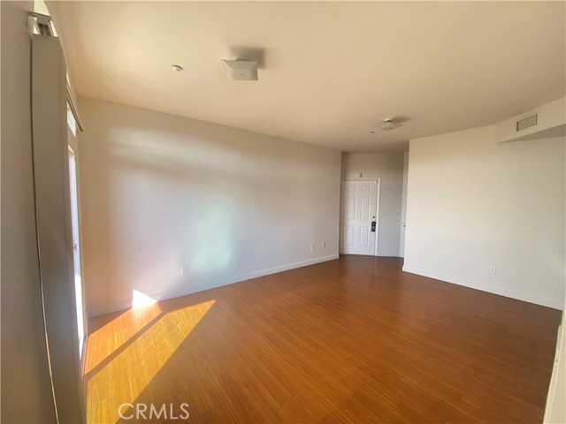 Detail Gallery Image 3 of 15 For 3711 Baldwin, Los Angeles,  CA 90031 - 2 Beds | 3 Baths