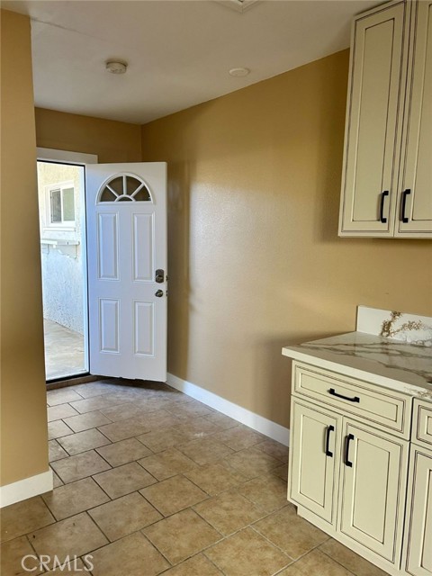 Detail Gallery Image 9 of 10 For 24224 Welby Way, West Hills,  CA 91307 - 0 Beds | 1 Baths